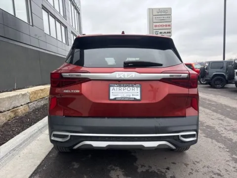 More photos of 2022 Kia Seltos S at Airport Chrysler Dodge Jeep Ram, MO