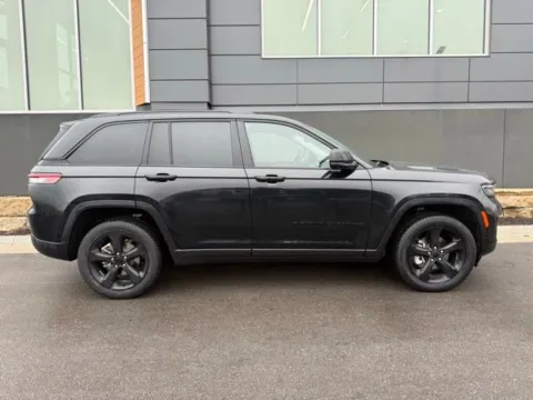 Photos of 2023 Jeep Grand Cherokee Limited for sale in Platte City, MO at Airport Chrysler Dodge Jeep Ram