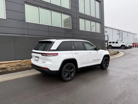 Another view of 2023 Jeep Grand Cherokee Limited for sale in Platte City, MO at Airport Chrysler Dodge Jeep Ram