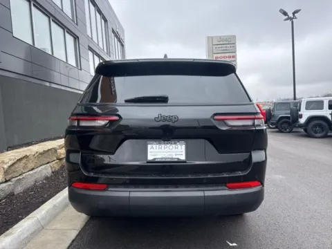 More photos of 2024 Jeep Grand Cherokee L Altitude at Airport Chrysler Dodge Jeep Ram, MO