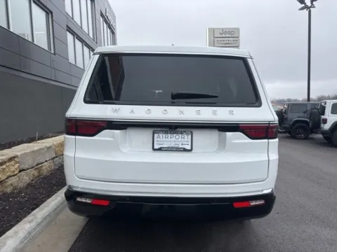 More photos of 2024 Jeep Wagoneer at Airport Chrysler Dodge Jeep Ram, MO