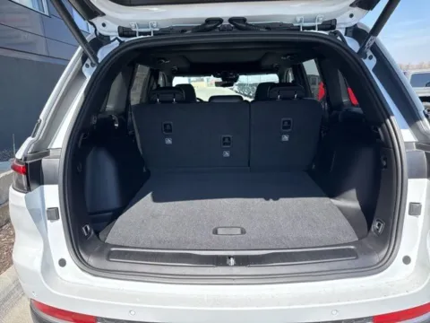 More photos of 2026 Jeep Grand Cherokee Limited at Airport Chrysler Dodge Jeep Ram, MO