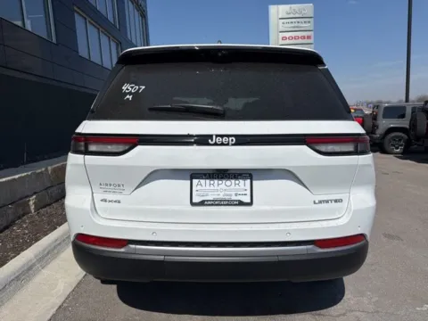 More photos of 2026 Jeep Grand Cherokee Limited at Airport Chrysler Dodge Jeep Ram, MO