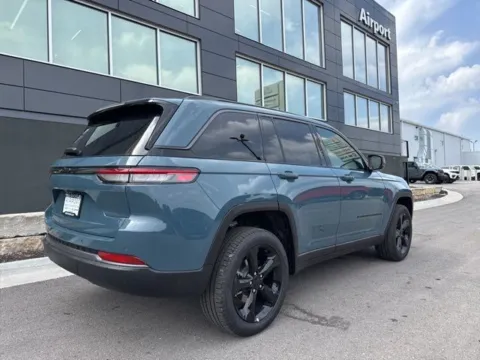 Another view of 2026 Jeep Grand Cherokee Limited for sale in Platte City, MO at Airport Chrysler Dodge Jeep Ram
