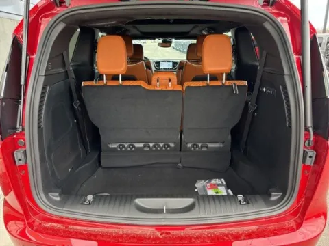 More photos of 2026 Chrysler Pacifica Pinnacle at Airport Chrysler Dodge Jeep Ram, MO