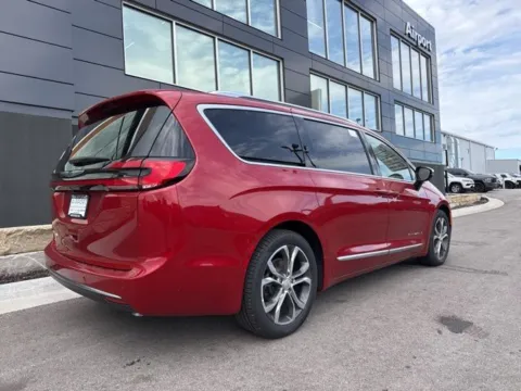 Another view of 2026 Chrysler Pacifica Pinnacle for sale in Platte City, MO at Airport Chrysler Dodge Jeep Ram