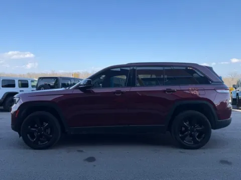 Another view of 2023 Jeep Grand Cherokee Altitude X for sale in Platte City, MO at Airport Chrysler Dodge Jeep Ram