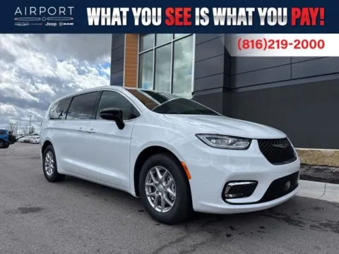 White 2026 Chrysler Pacifica Select for sale in Platte City, MO