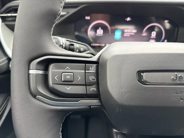 2026 Jeep Cherokee Laredo - Photo 18