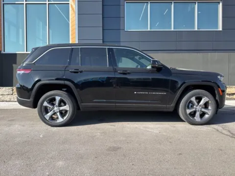 Photos of 2026 Jeep Grand Cherokee Limited for sale in Platte City, MO at Airport Chrysler Dodge Jeep Ram