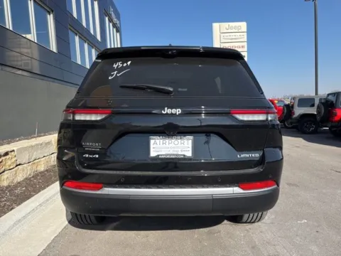 More photos of 2026 Jeep Grand Cherokee Limited at Airport Chrysler Dodge Jeep Ram, MO