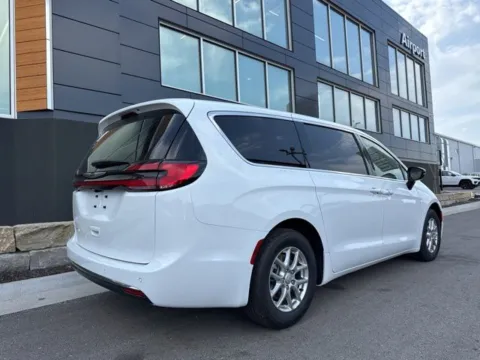 Another view of 2026 Chrysler Pacifica Select for sale in Platte City, MO at Airport Chrysler Dodge Jeep Ram