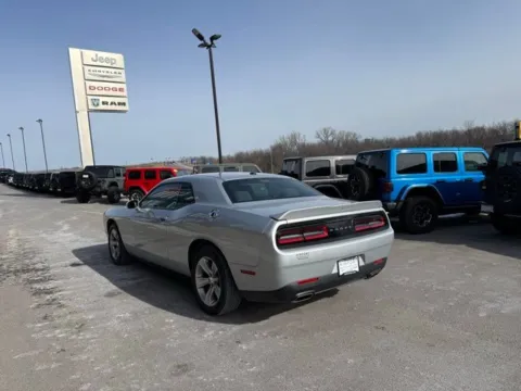 More photos of 2020 Dodge Challenger SXT at Airport Chrysler Dodge Jeep Ram, MO