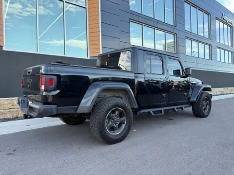 Another view of 2021 Jeep Gladiator Willys for sale in Platte City, MO at Airport Chrysler Dodge Jeep Ram