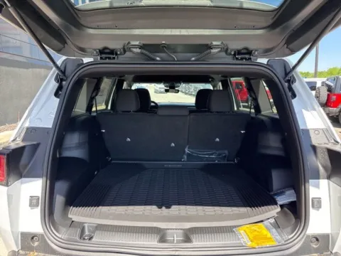 More photos of 2026 Jeep Cherokee Laredo at Airport Chrysler Dodge Jeep Ram, MO