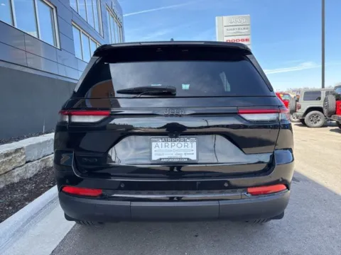 More photos of 2024 Jeep Grand Cherokee Altitude X at Airport Chrysler Dodge Jeep Ram, MO
