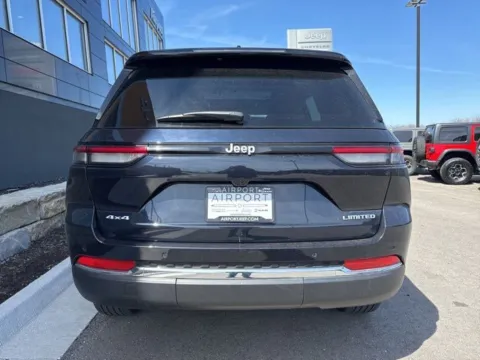 More photos of 2024 Jeep Grand Cherokee Limited at Airport Chrysler Dodge Jeep Ram, MO