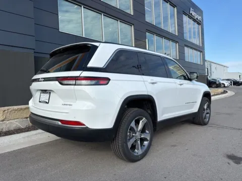Another view of 2026 Jeep Grand Cherokee Limited for sale in Platte City, MO at Airport Chrysler Dodge Jeep Ram