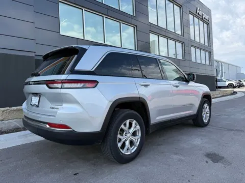 Another view of 2023 Jeep Grand Cherokee Limited for sale in Platte City, MO at Airport Chrysler Dodge Jeep Ram