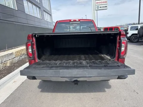 More photos of 2018 GMC Sierra 1500 SLT at Airport Chrysler Dodge Jeep Ram, MO