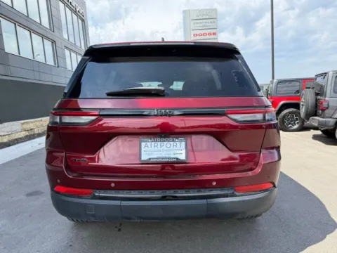 More photos of 2024 Jeep Grand Cherokee Altitude X at Airport Chrysler Dodge Jeep Ram, MO