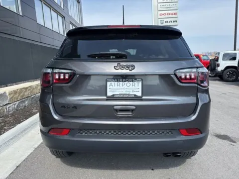 More photos of 2022 Jeep Compass Altitude at Airport Chrysler Dodge Jeep Ram, MO
