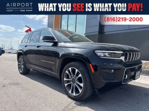 Black 2022 Jeep Grand Cherokee Overland for sale in Platte City, MO