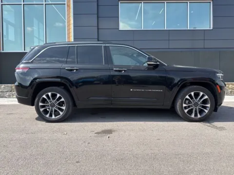 Photos of 2022 Jeep Grand Cherokee Overland for sale in Platte City, MO at Airport Chrysler Dodge Jeep Ram