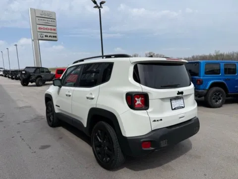 More photos of 2023 Jeep Renegade Altitude at Airport Chrysler Dodge Jeep Ram, MO
