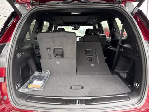 More photos of 2026 Jeep Grand Cherokee L Limited at Airport Chrysler Dodge Jeep Ram, MO