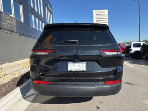 More photos of 2024 Jeep Grand Cherokee L Altitude X at Airport Chrysler Dodge Jeep Ram, MO