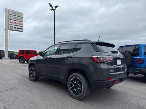 More photos of 2024 Jeep Compass Trailhawk at Airport Chrysler Dodge Jeep Ram, MO