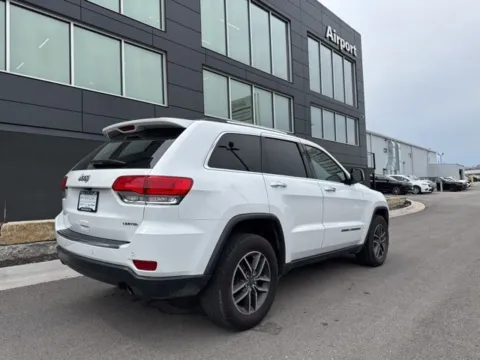 Another view of 2019 Jeep Grand Cherokee Limited for sale in Platte City, MO at Airport Chrysler Dodge Jeep Ram