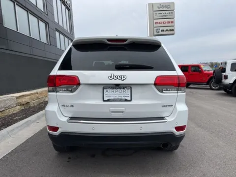 More photos of 2019 Jeep Grand Cherokee Limited at Airport Chrysler Dodge Jeep Ram, MO