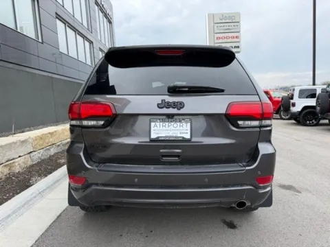 More photos of 2020 Jeep Grand Cherokee Altitude at Airport Chrysler Dodge Jeep Ram, MO