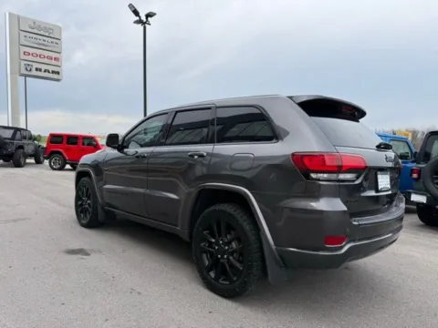 More photos of 2020 Jeep Grand Cherokee Altitude at Airport Chrysler Dodge Jeep Ram, MO