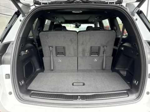 More photos of 2026 Jeep Grand Cherokee L Limited at Airport Chrysler Dodge Jeep Ram, MO