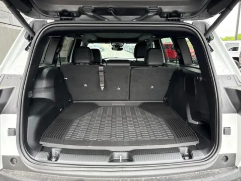More photos of 2026 Jeep Cherokee Overland at Airport Chrysler Dodge Jeep Ram, MO