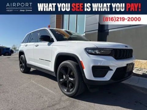 White 2023 Jeep Grand Cherokee Altitude X for sale in Platte City, MO