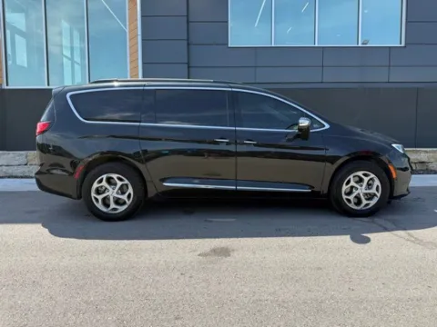 Photos of 2022 Chrysler Pacifica Limited for sale in Platte City, MO at Airport Chrysler Dodge Jeep Ram