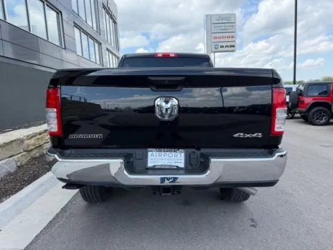 More photos of 2024 Ram 2500 Big Horn at Airport Chrysler Dodge Jeep Ram, MO
