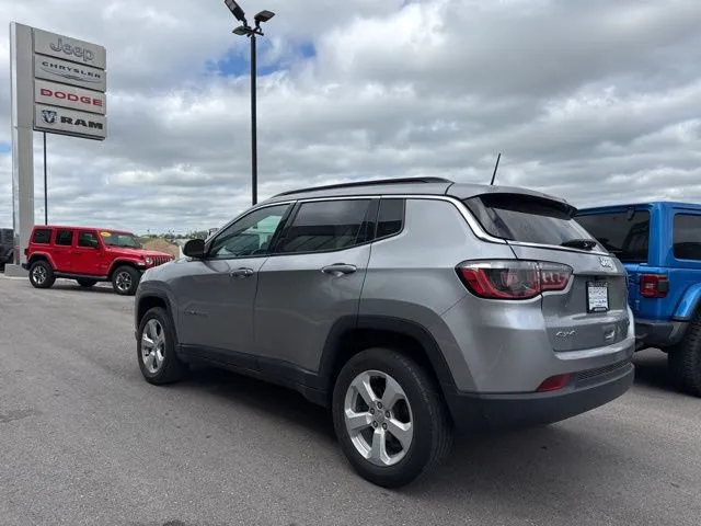 2020 Jeep Compass Latitude - Photo 6