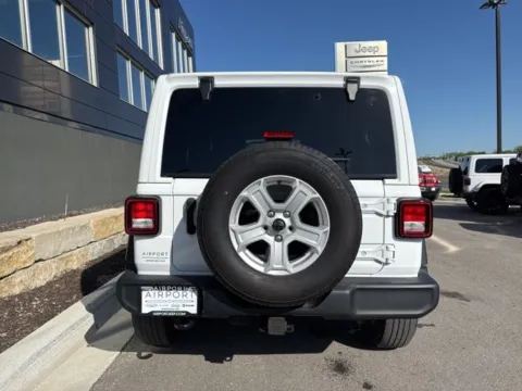 More photos of 2022 Jeep Wrangler Unlimited Sport S at Airport Chrysler Dodge Jeep Ram, MO