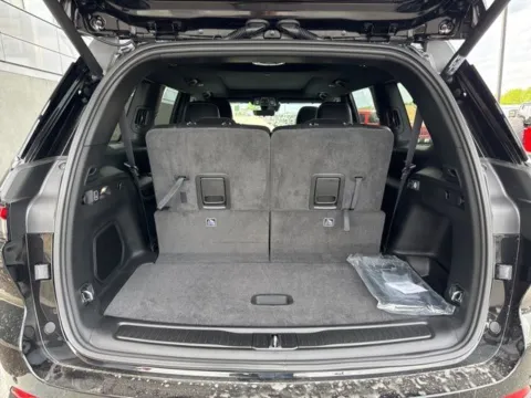 More photos of 2026 Jeep Grand Cherokee L Limited at Airport Chrysler Dodge Jeep Ram, MO