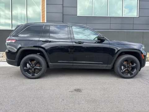 Photos of 2026 Jeep Grand Cherokee Limited for sale in Platte City, MO at Airport Chrysler Dodge Jeep Ram