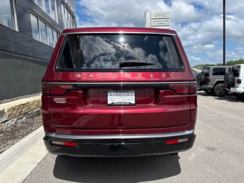 More photos of 2024 Jeep Wagoneer at Airport Chrysler Dodge Jeep Ram, MO