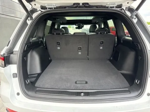 More photos of 2026 Jeep Grand Cherokee Limited Reserve at Airport Chrysler Dodge Jeep Ram, MO