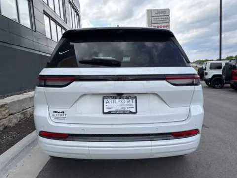 More photos of 2026 Jeep Grand Cherokee Limited Reserve at Airport Chrysler Dodge Jeep Ram, MO