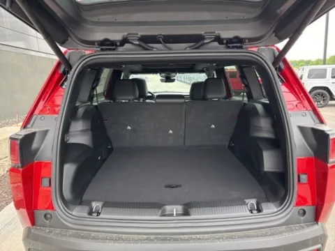 More photos of 2026 Jeep Cherokee Limited at Airport Chrysler Dodge Jeep Ram, MO