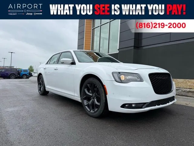 White 2023 Chrysler 300 S for sale in Platte City, MO